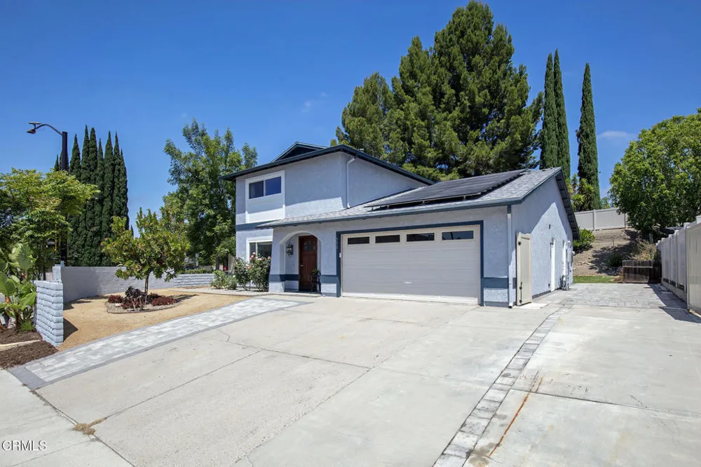 335 W Avenida De Las Flores Thousand Oaks, CA 91360