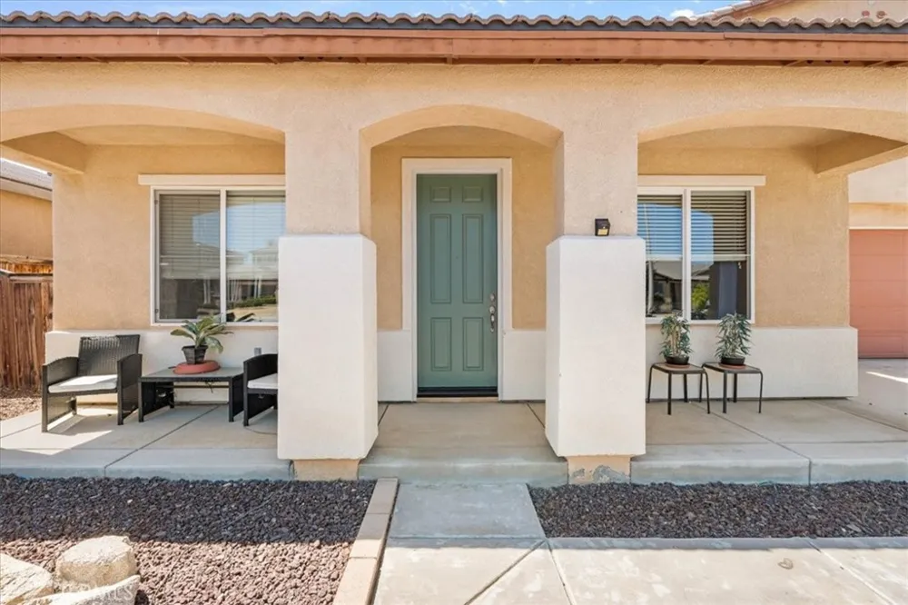 12762 Ethan St Victorville, CA 92392