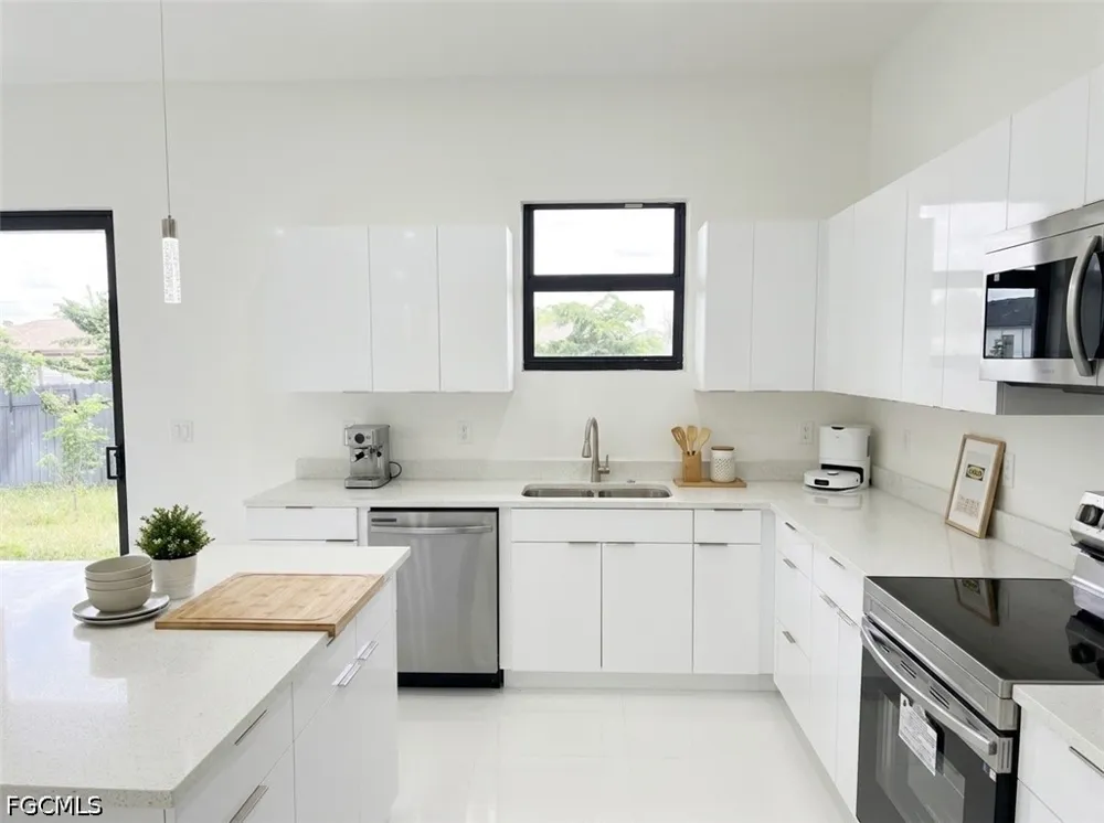 NW 37th Place Cape Coral, FL 33993