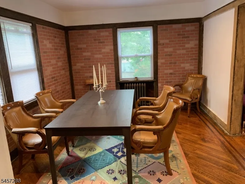 97 Elliot Pl East Orange City, NJ 07018