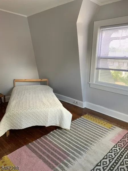 97 Elliot Pl East Orange City, NJ 07018