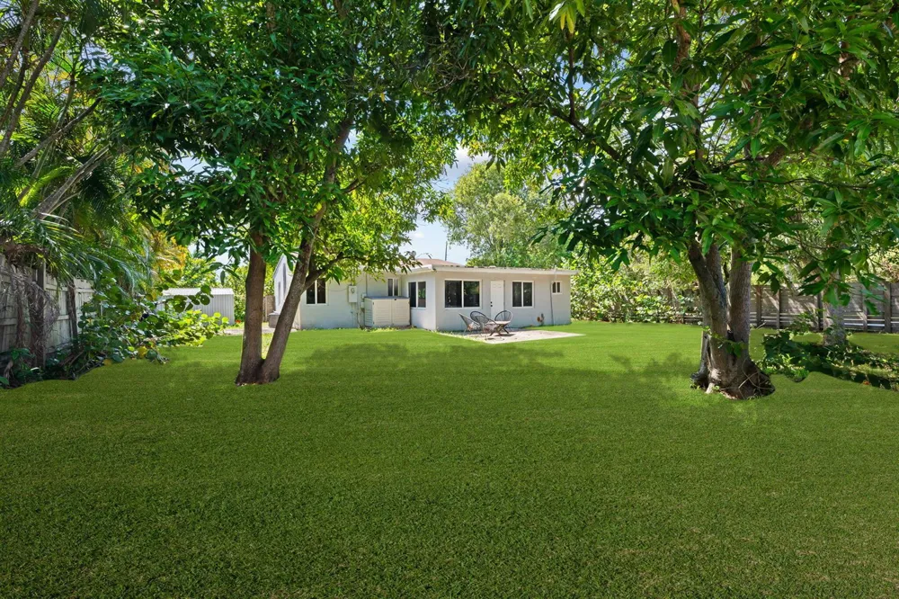 1544 NW 5th Avenue Fort Lauderdale, FL 33311