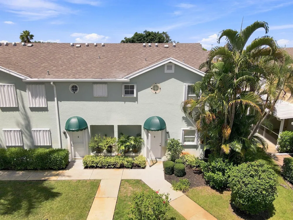 211 Waterside Drive Hypoluxo, FL 33462
