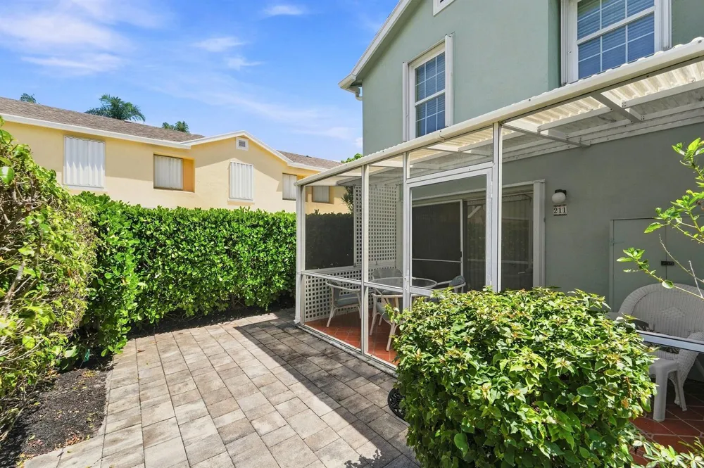 211 Waterside Drive Hypoluxo, FL 33462