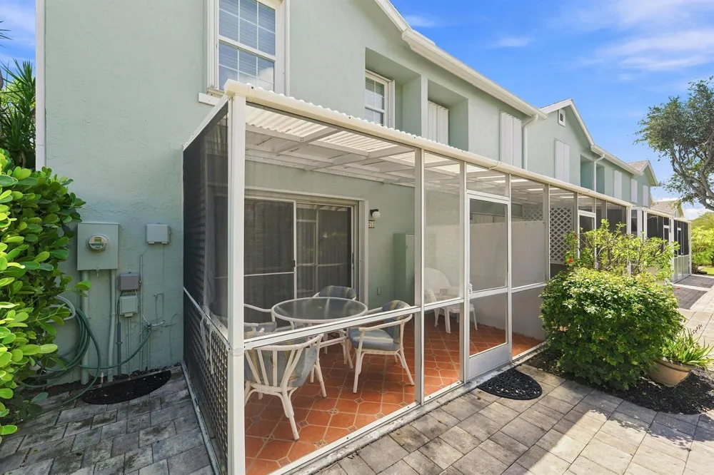 211 Waterside Drive Hypoluxo, FL 33462