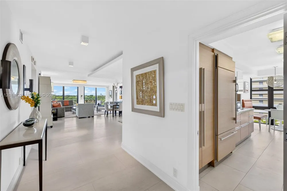 5500 Collins Ave #702 Miami Beach, FL 33140