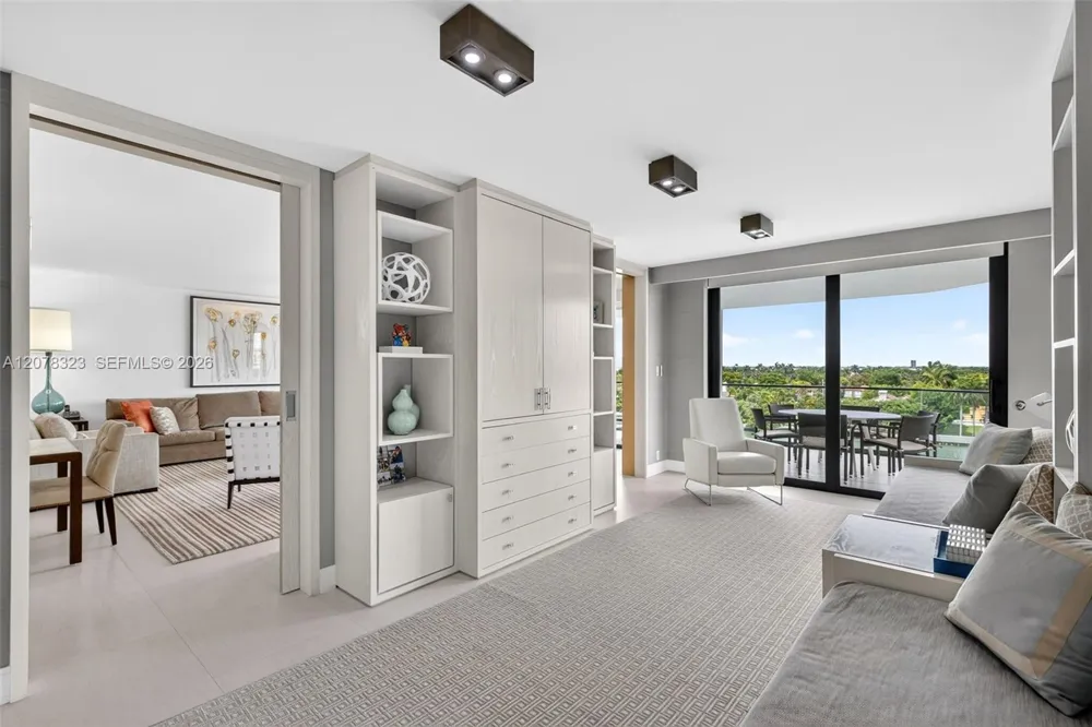 5500 Collins Ave #702 Miami Beach, FL 33140