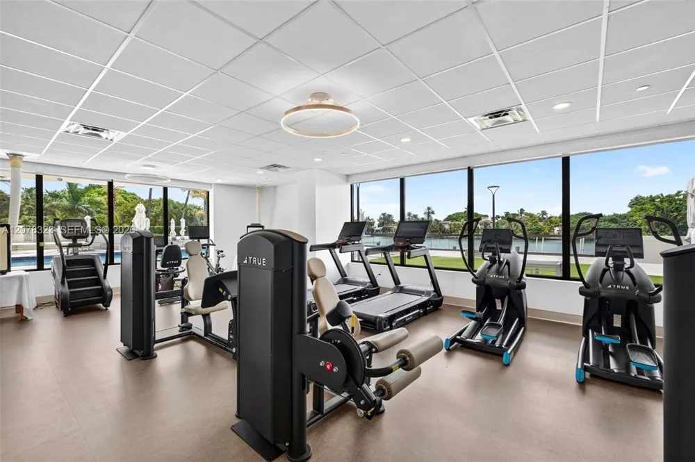 5500 Collins Ave #702 Miami Beach, FL 33140