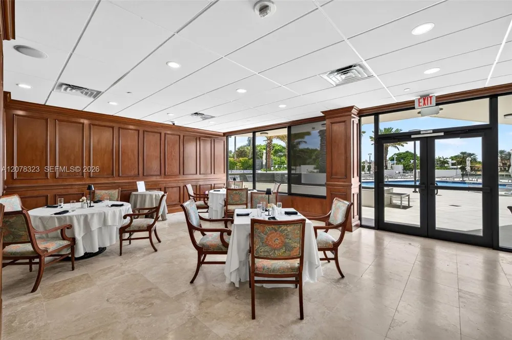 5500 Collins Ave #702 Miami Beach, FL 33140