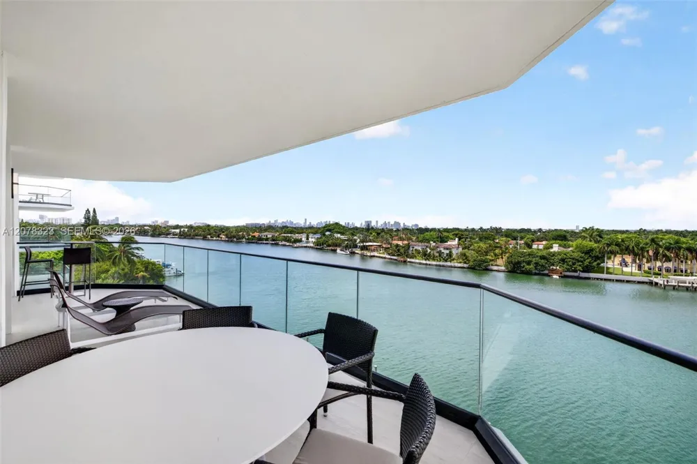 5500 Collins Ave #702 Miami Beach, FL 33140