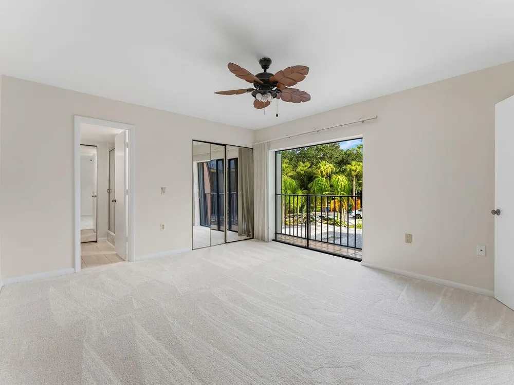 6431 SE WINDSONG LANE #117 Stuart, FL 34997
