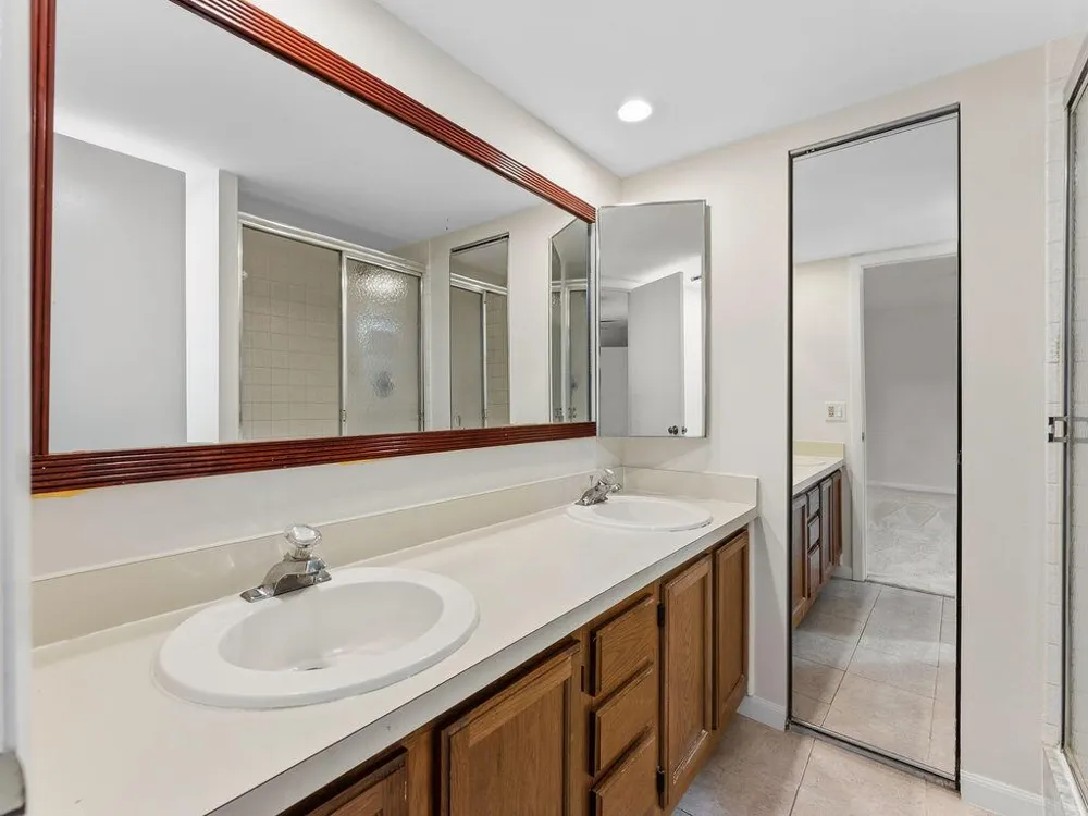 6431 SE WINDSONG LANE #117 Stuart, FL 34997