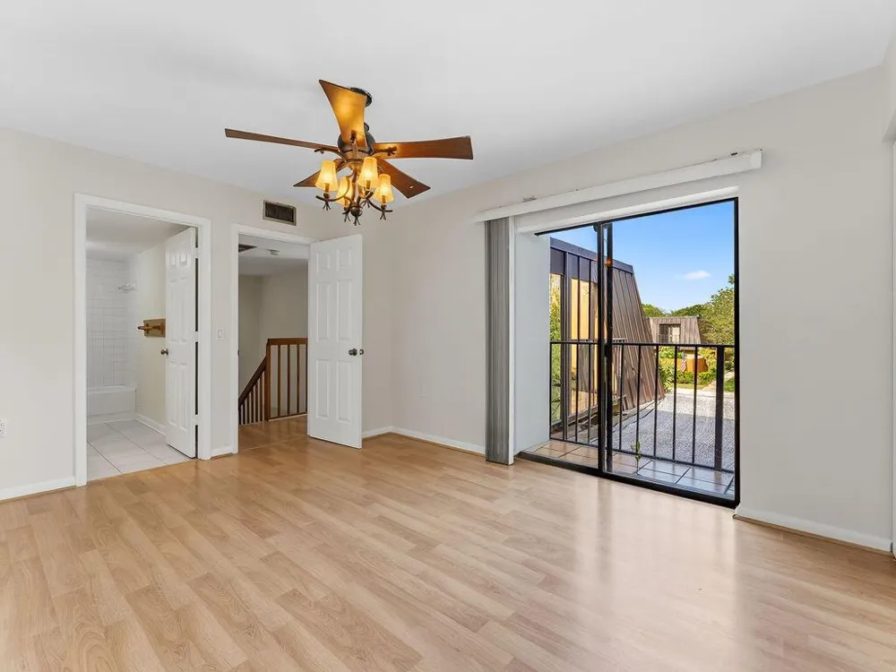6431 SE WINDSONG LANE #117 Stuart, FL 34997