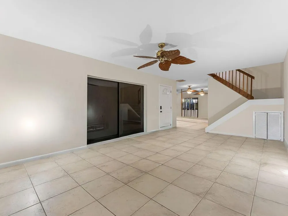 6431 SE WINDSONG LANE #117 Stuart, FL 34997