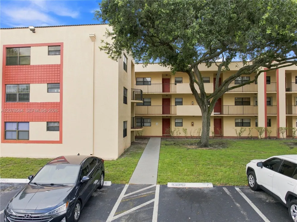 3199 Foxcroft Rd #104 Miramar, FL 33025