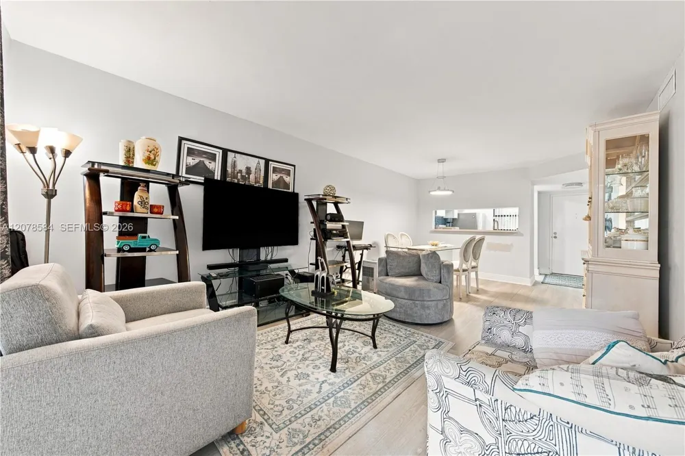 3199 Foxcroft Rd #104 Miramar, FL 33025