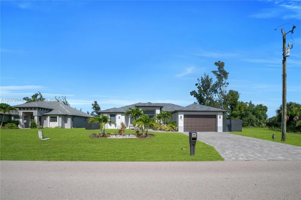 2127 SW 17TH PL Cape Coral, FL 33991