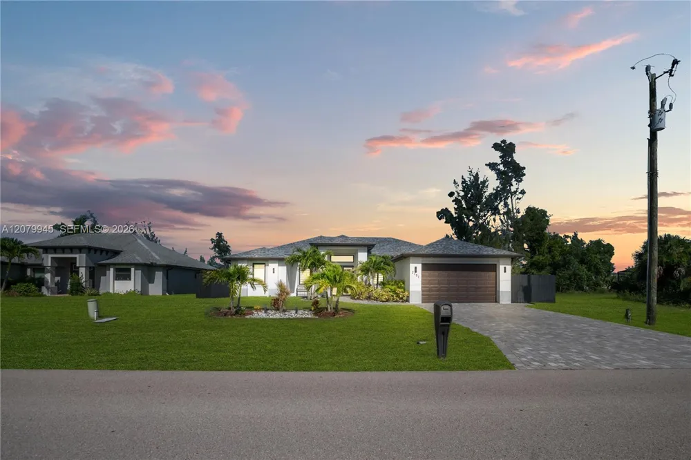 2127 SW 17TH PL Cape Coral, FL 33991