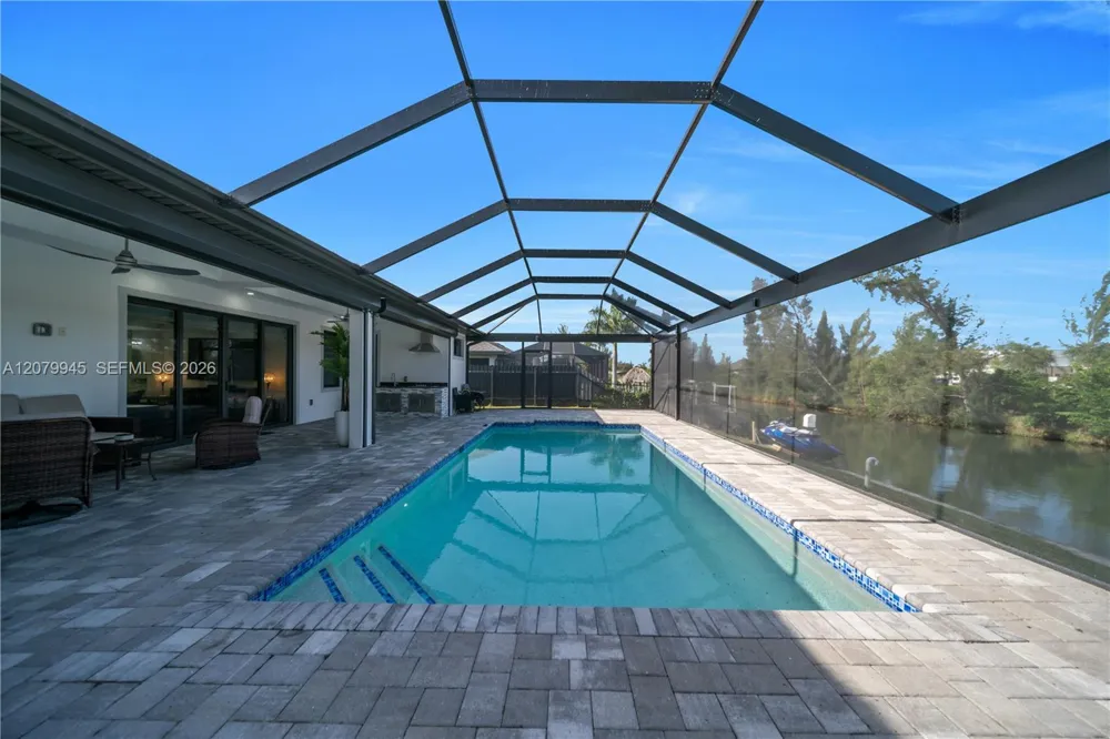 2127 SW 17TH PL Cape Coral, FL 33991