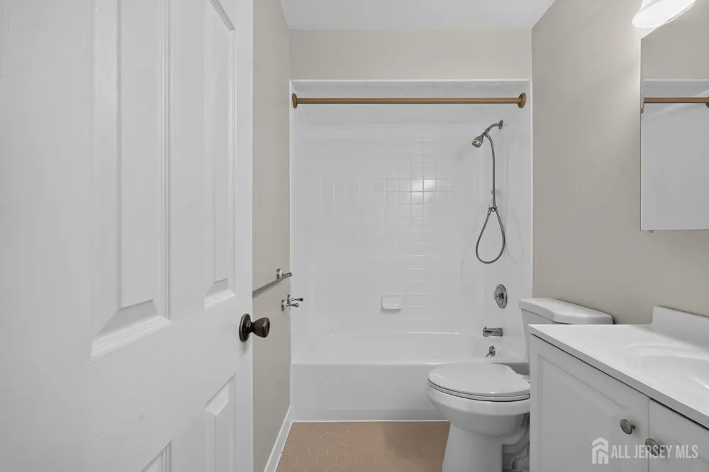72 Sassafras Court North Brunswick, NJ 08902