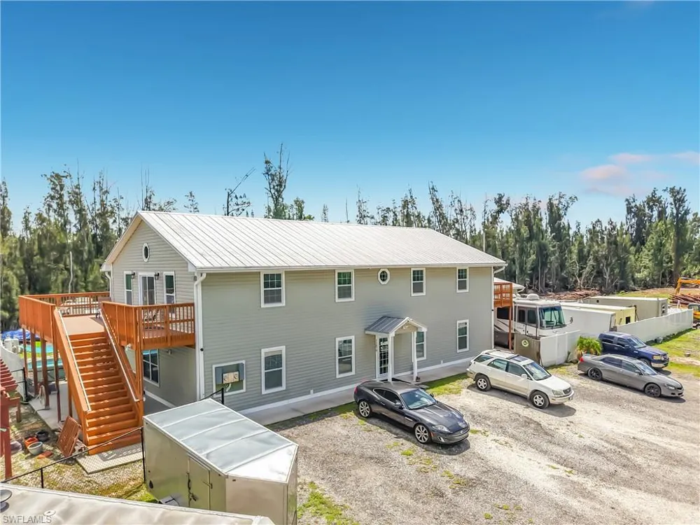 11870 Pompano Avenue Cape Coral, FL 33991
