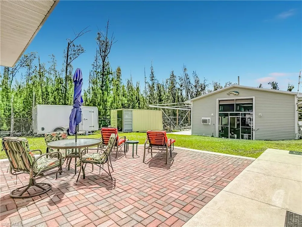 11870 Pompano Avenue Cape Coral, FL 33991