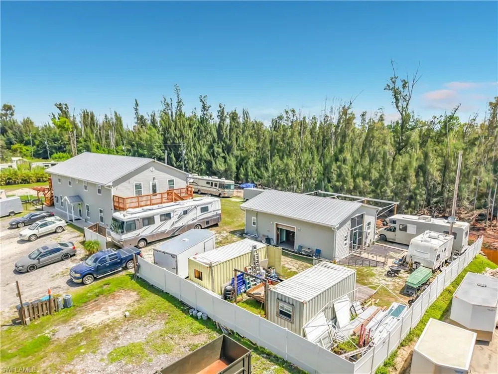 11870 Pompano Avenue Cape Coral, FL 33991