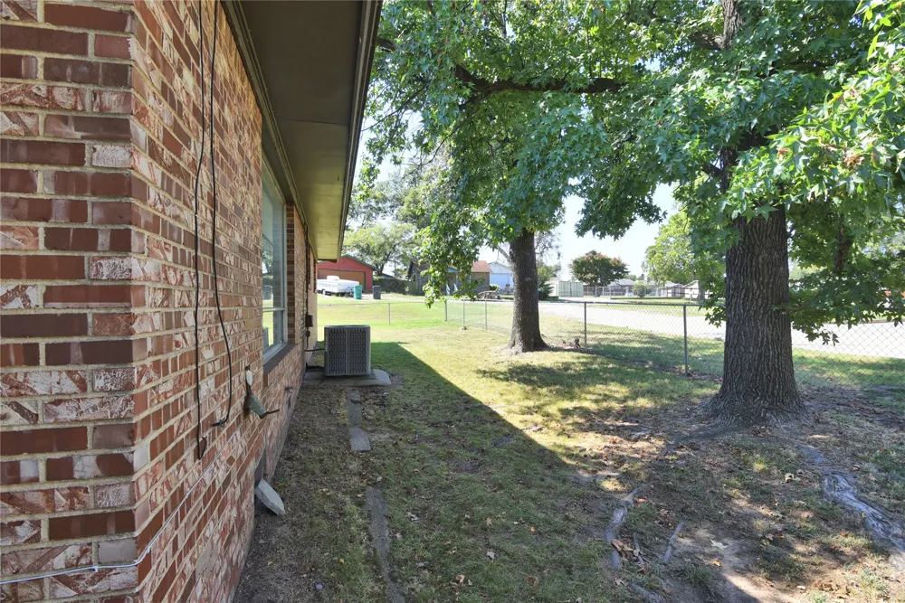 14 S Boyd Street Sapulpa, OK 74066