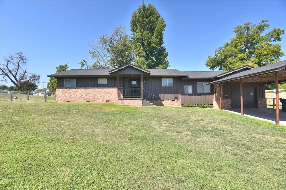 14 S Boyd Street Sapulpa, OK 74066
