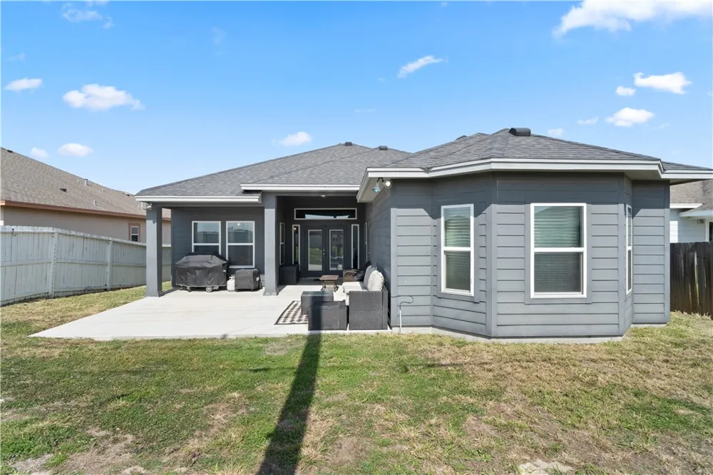 1633 Antoinette Drive Corpus Christi, TX 78418