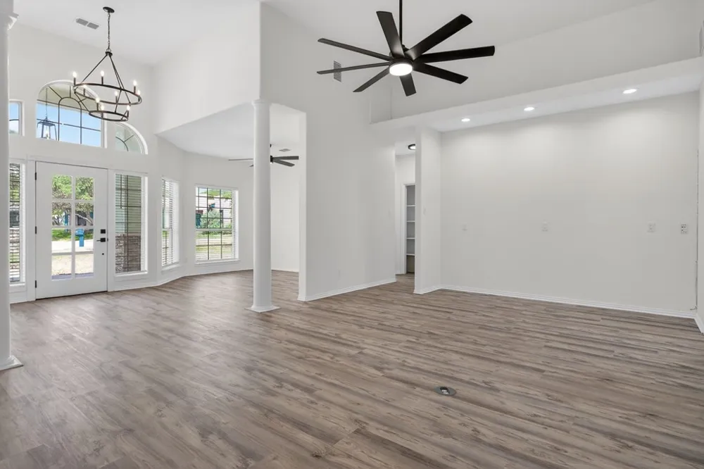 405 Cascades Rockport, TX 78382