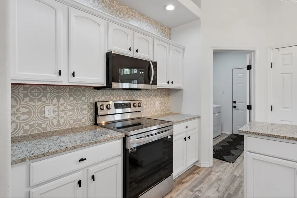 405 Cascades Rockport, TX 78382