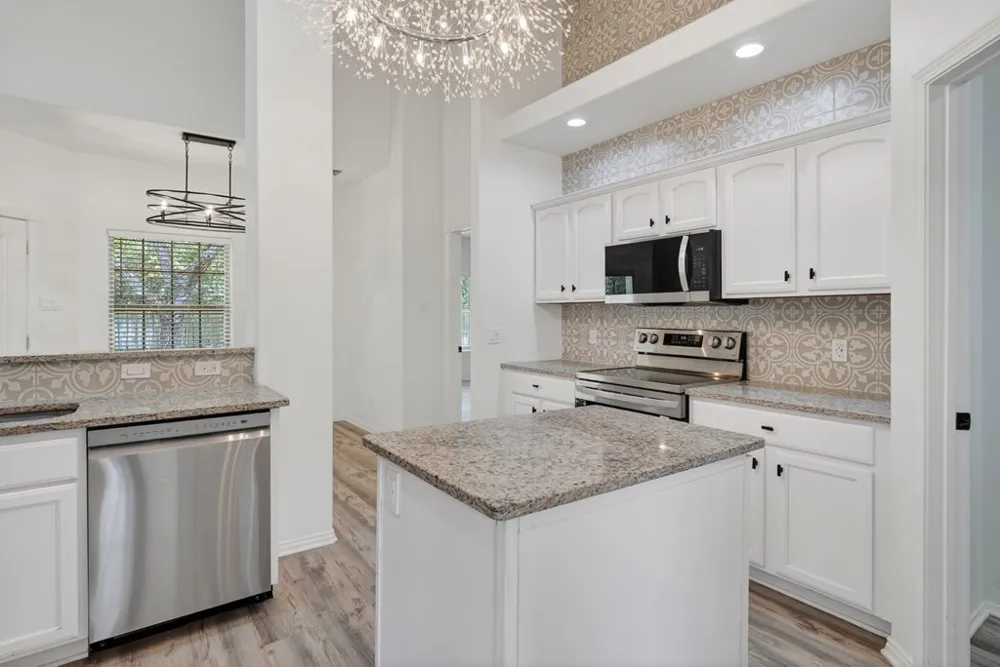 405 Cascades Rockport, TX 78382