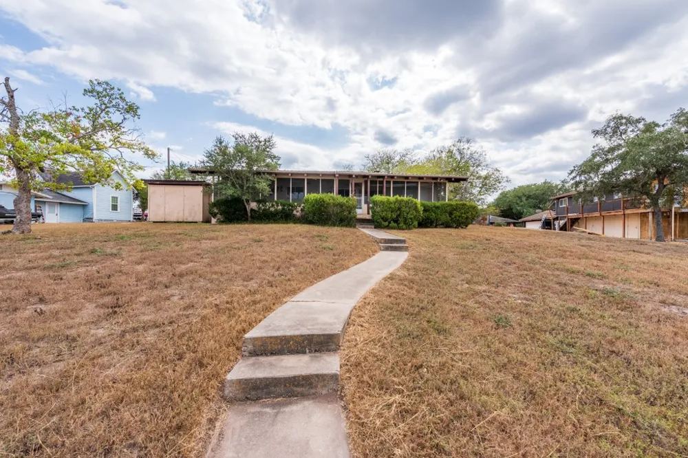 317 Carmel Drive Sandia, TX 78383
