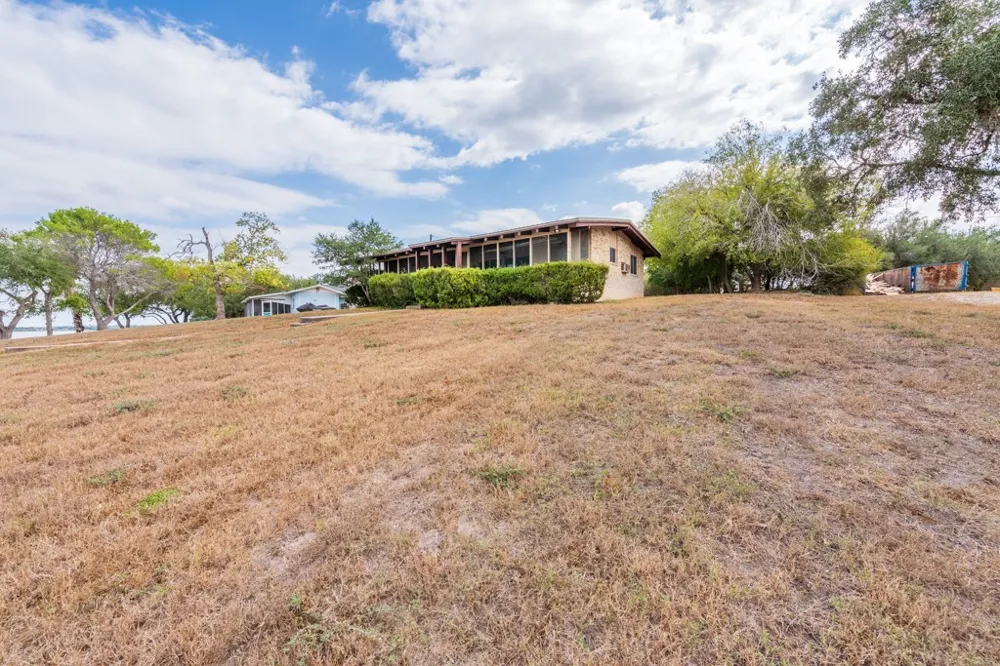 317 Carmel Drive Sandia, TX 78383