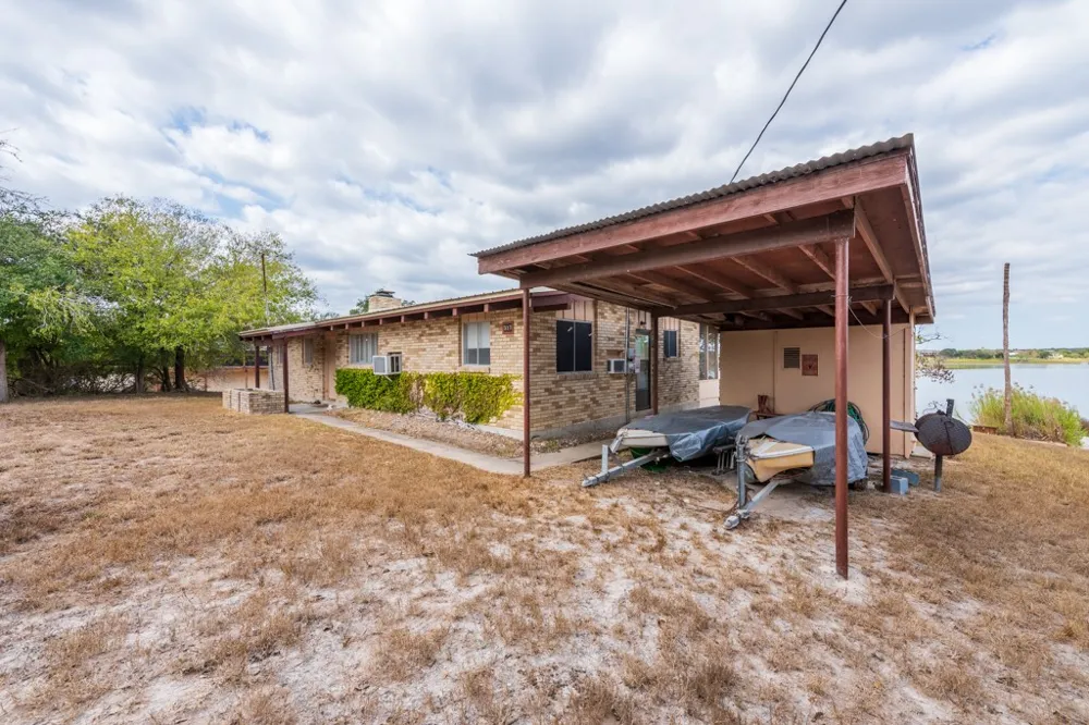 317 Carmel Drive Sandia, TX 78383