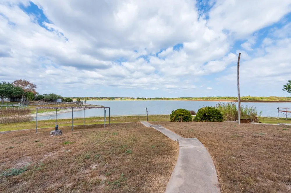 317 Carmel Drive Sandia, TX 78383