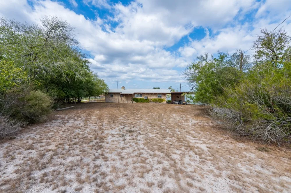 317 Carmel Drive Sandia, TX 78383