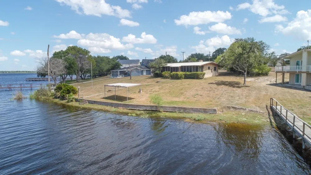 317 Carmel Drive Sandia, TX 78383