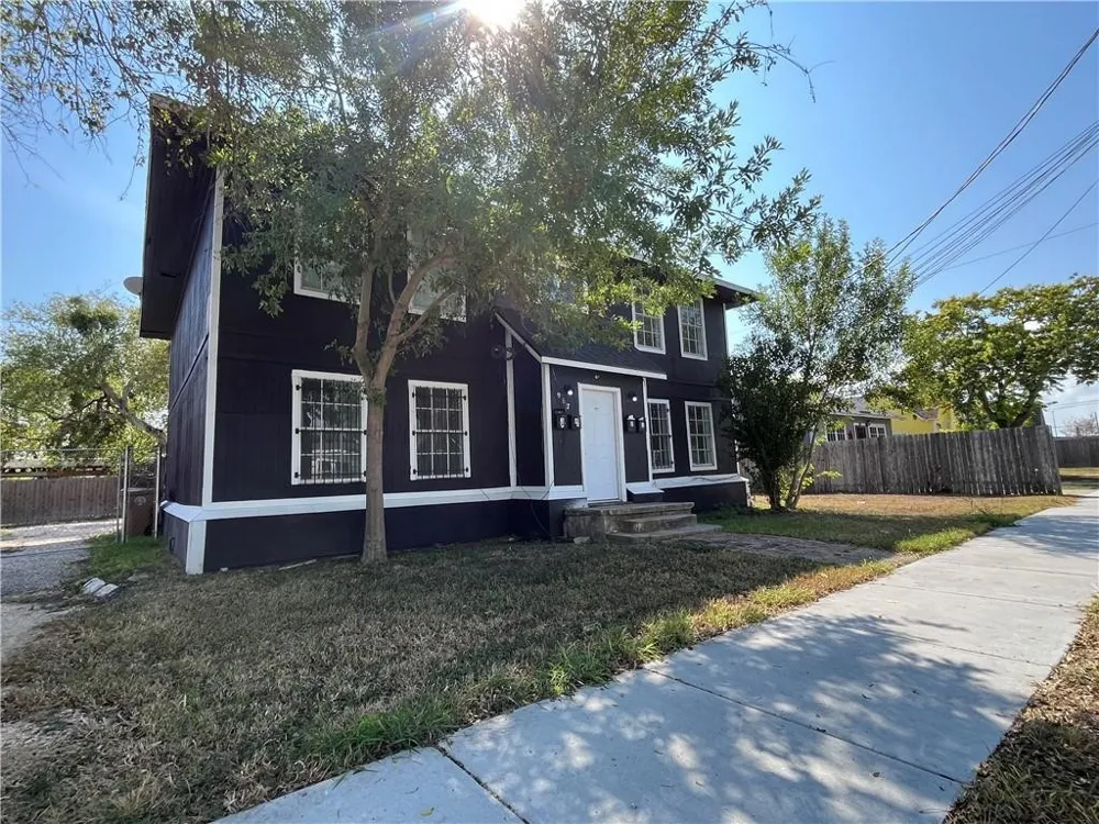 907 Elizabeth Street Corpus Christi, TX 78404