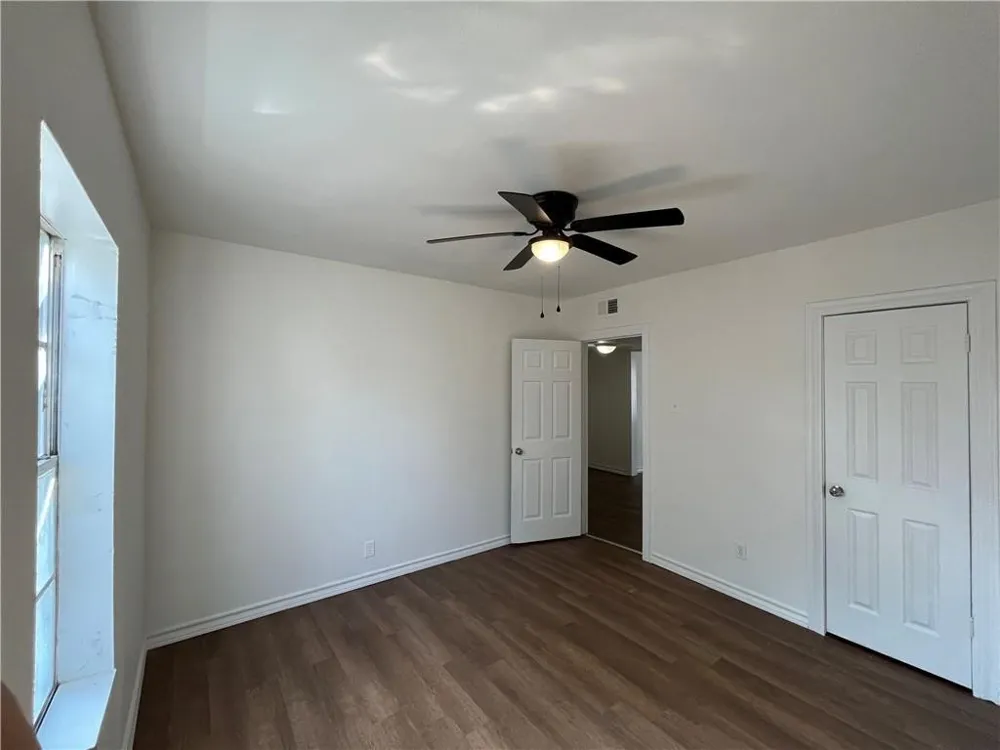 907 Elizabeth Street Corpus Christi, TX 78404