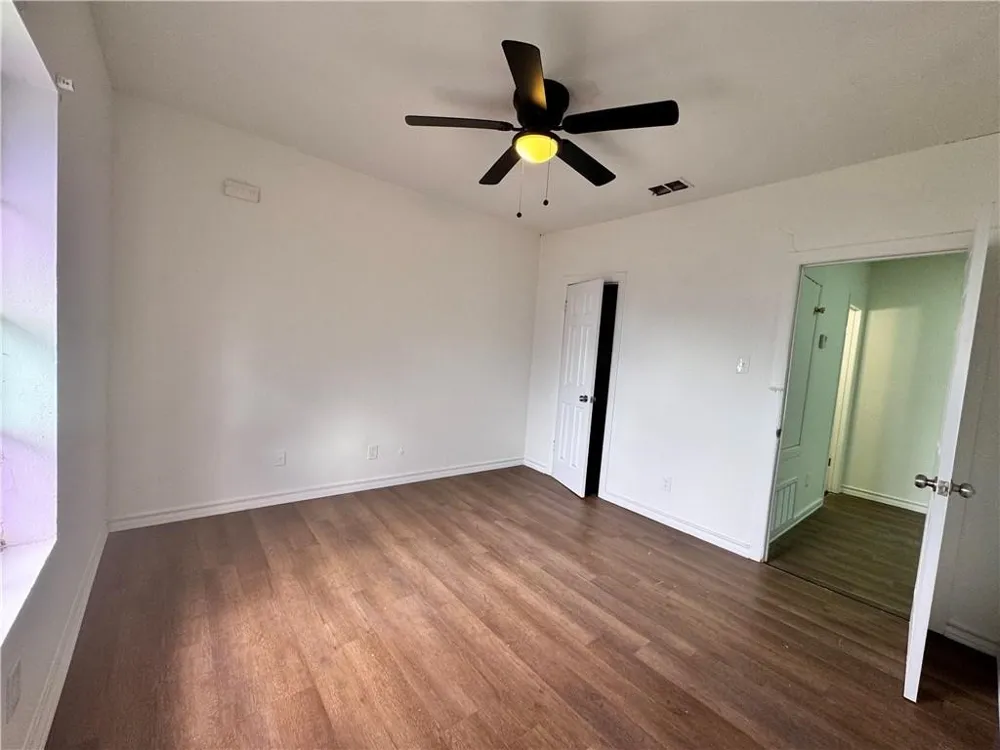 907 Elizabeth Street Corpus Christi, TX 78404