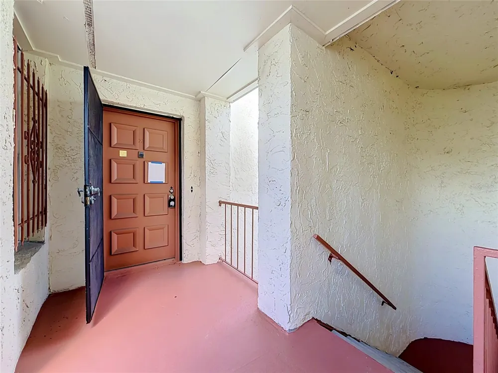 532 ORANGE DRIVE #22 Altamonte Springs, FL 32701