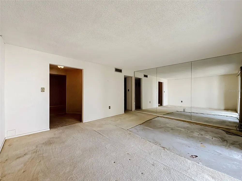 532 ORANGE DRIVE #22 Altamonte Springs, FL 32701
