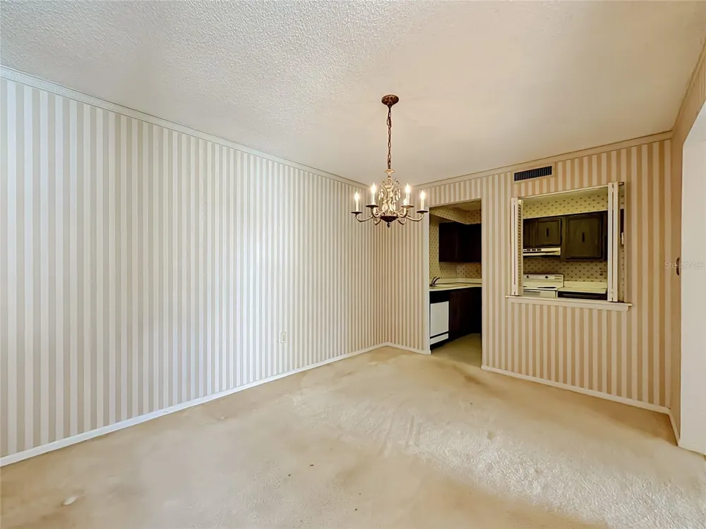 532 ORANGE DRIVE #22 Altamonte Springs, FL 32701