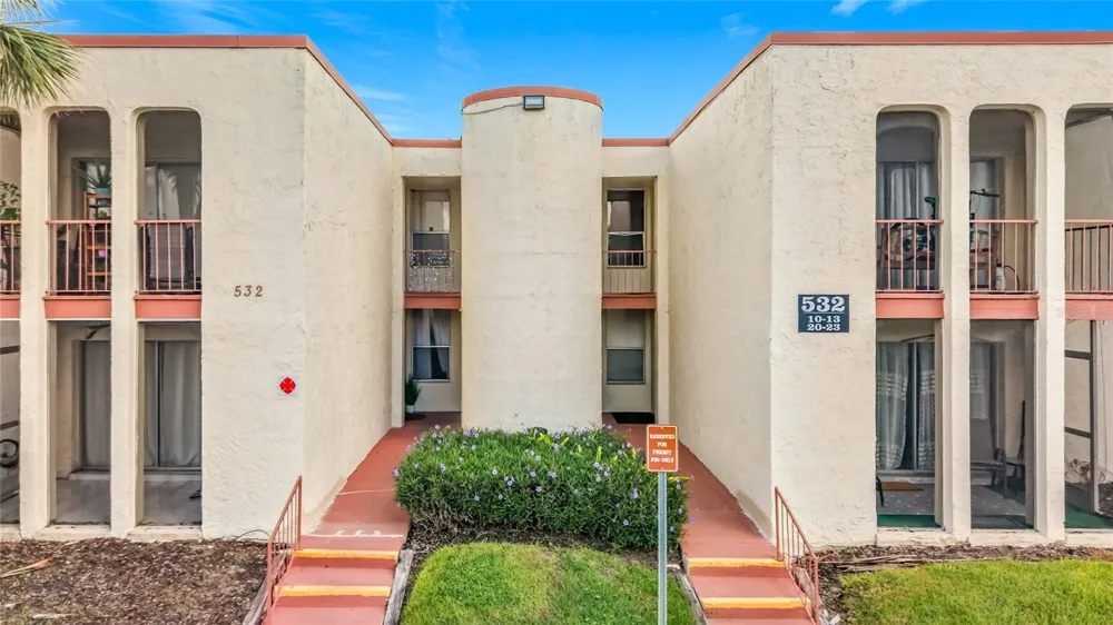 532 ORANGE DRIVE #22 Altamonte Springs, FL 32701