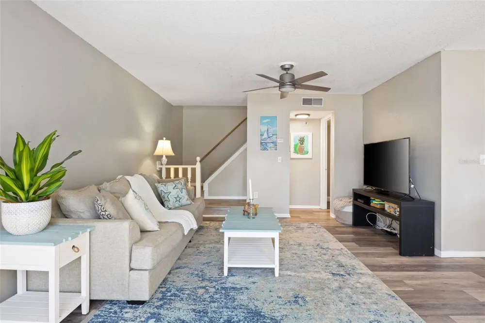 6305 MORNINGMIST COURT #6305 Temple Terrace, FL 33617