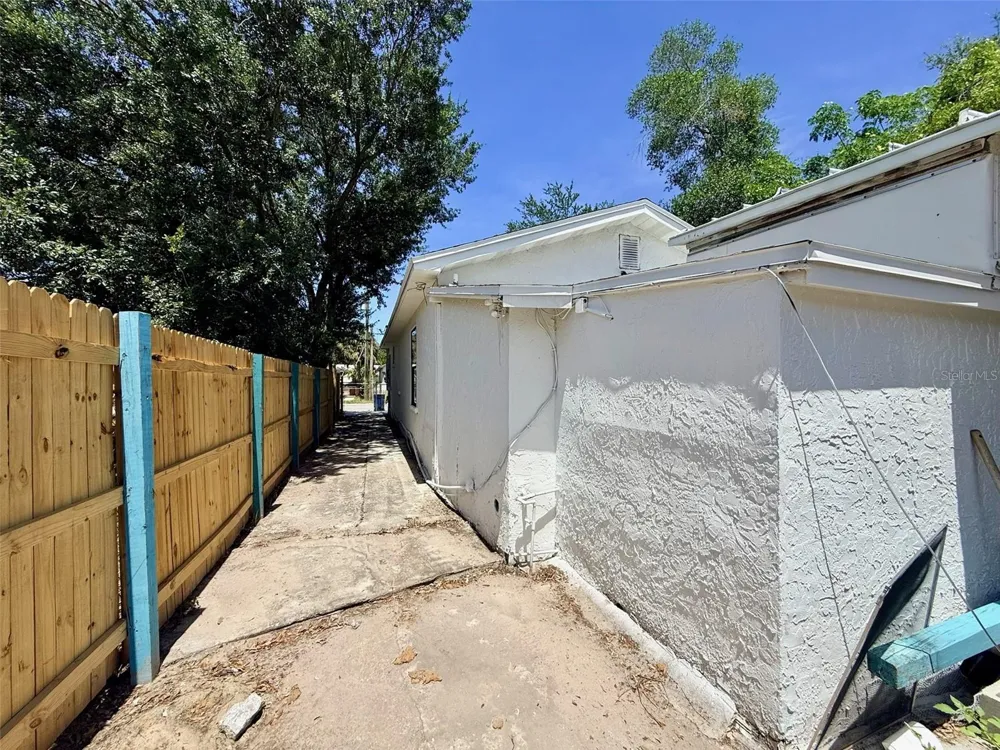 3505 16TH STREET Tampa, FL 33605
