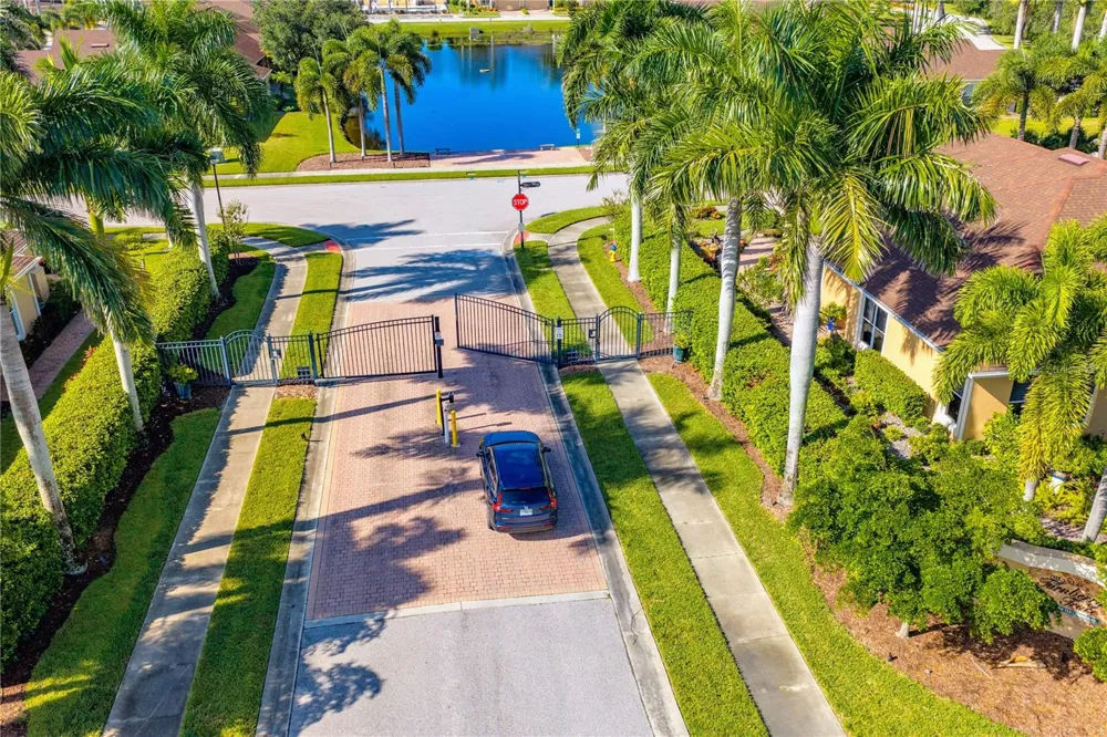 4361 TURNBERRY CIRCLE North Port, FL 34288