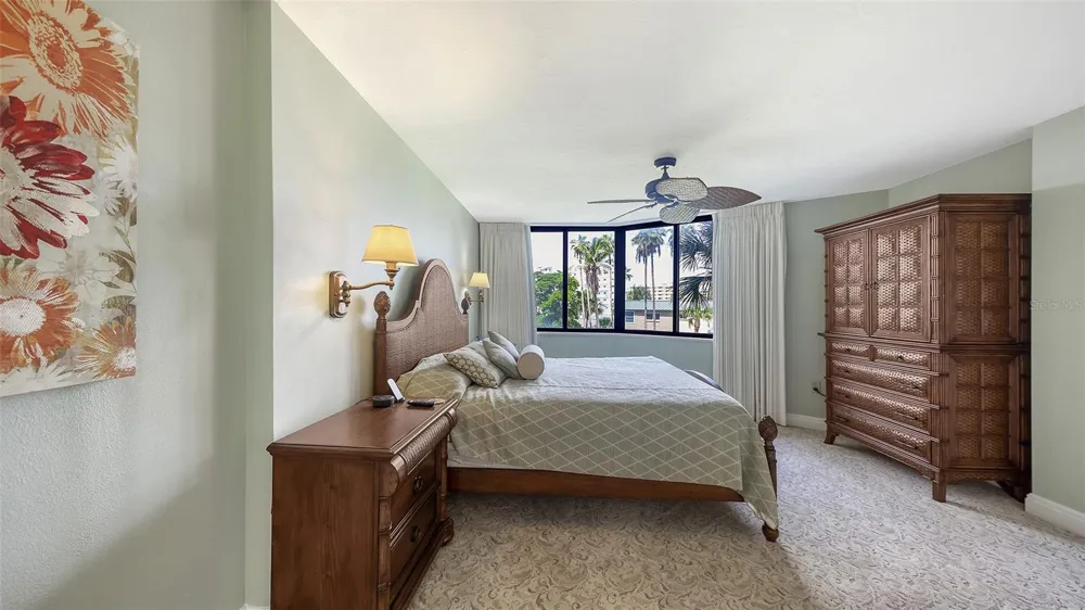 5880 MIDNIGHT PASS ROAD #307 Sarasota, FL 34242